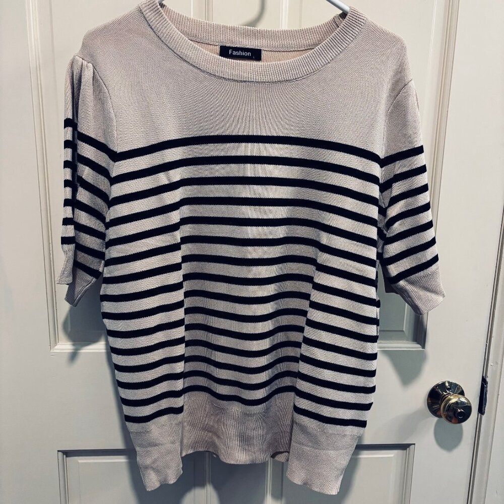 Tan/Black Stripe Short Sleeve Summer Sweater -  Size L